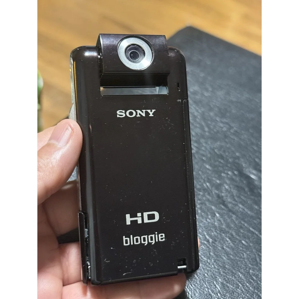 Sony Bloggie HD Camcorder/Camera MHS-PM5 Untested. With Screen Protector